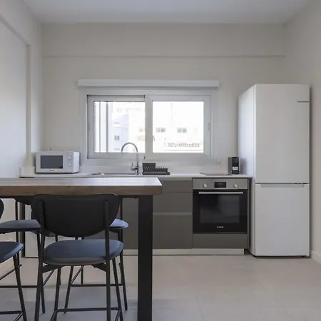 Apartment Phaedrus Living Mini Art House Da Vinci