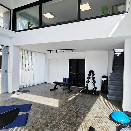Lejlighed Phaedrus Living Mini Art House Da Vinci Nicosia
